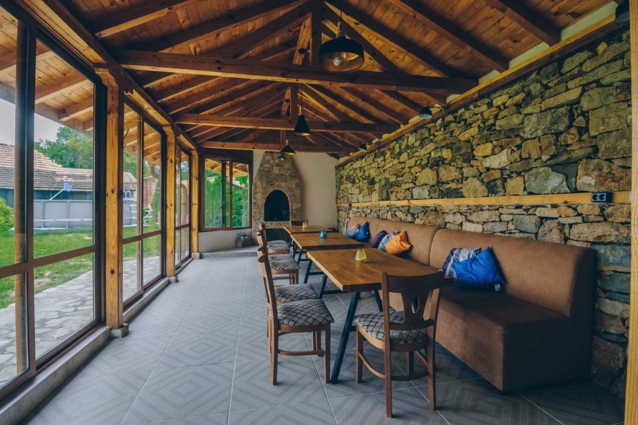 Завоя Hotel Krushuna Luaran gambar